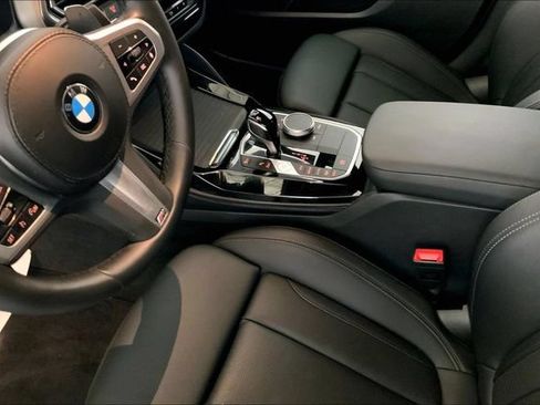 Used 2023 BMW X4 xDrive30i w/ M Sport Package AWD/4WD image 8