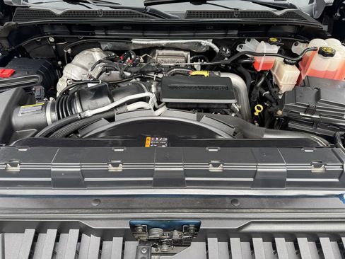 Used 2023 GMC Sierra 2500 AT4 w/ AT4 Preferred Package image 32