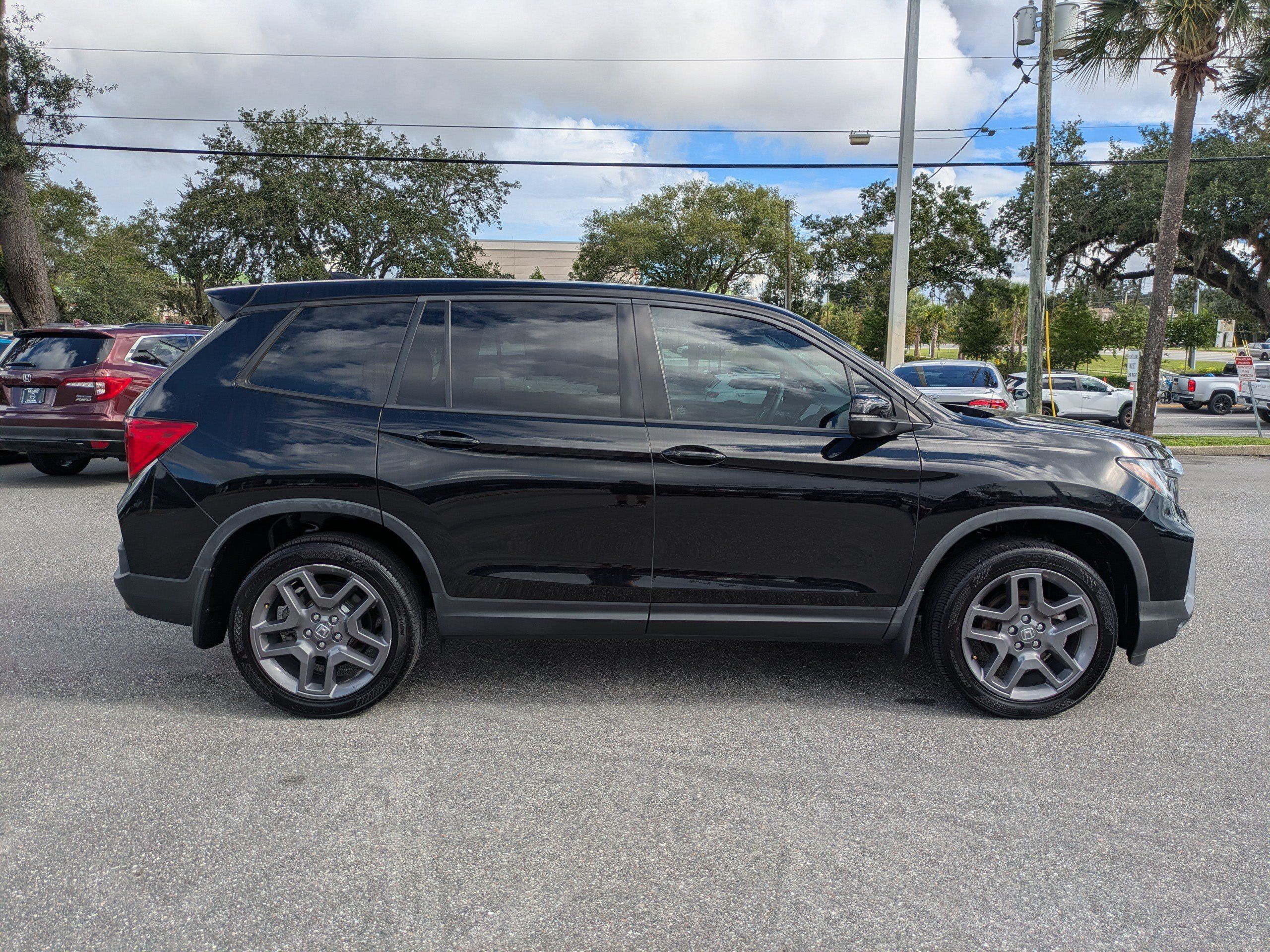 Used 2023 Honda Passport EX-L image 3