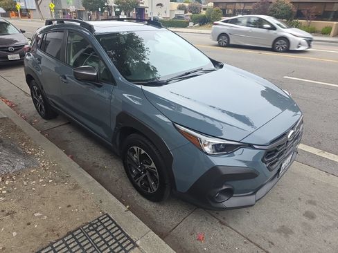 Used 2024 Subaru Crosstrek 2.0i Premium AWD/4WD image 3