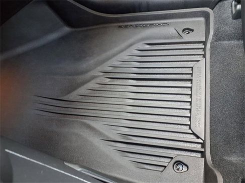 Used 2020 Jeep Cherokee Limited w/ Luxury Group image 24