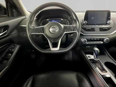 Used 2022 Nissan Altima 2.5 SR FWD image 8
