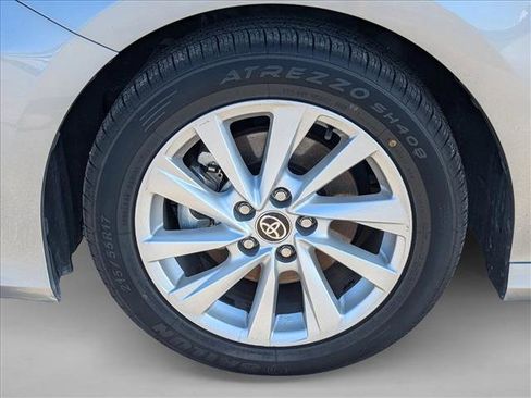 Used 2024 Toyota Camry LE image 22