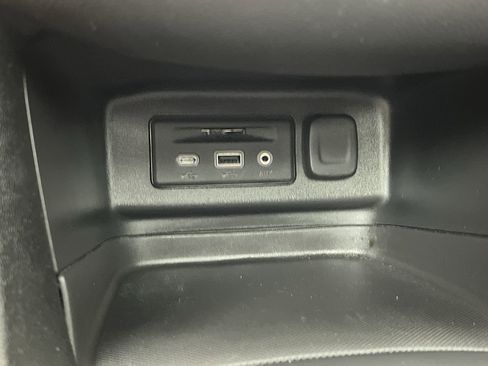 Used 2023 Chevrolet Equinox RS AWD/4WD image 23