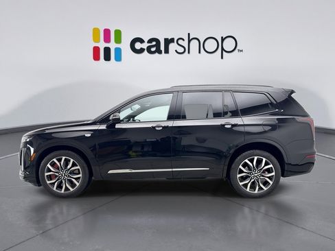 Used 2023 Cadillac XT6 Sport w/ Technology Package AWD/4WD image 2
