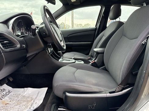 Used 2013 Chrysler 200 Touring w/ S Exterior Appearance Pkg image 7