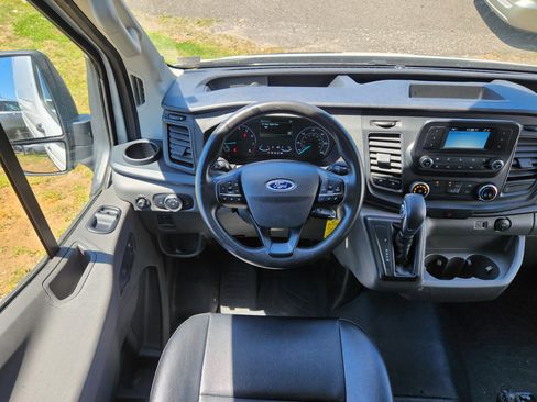 Used 2023 Ford Transit 250 148 High Roof AWD image 11