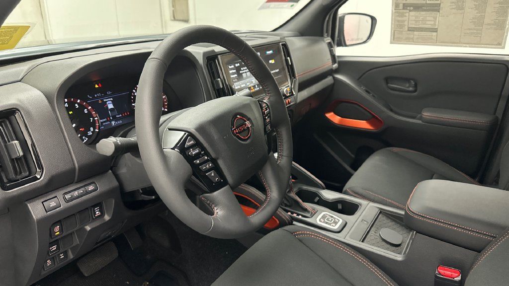 New 2027 Nissan Frontier PRO-4X w/ Pro Convenience Package AWD/4WD image 18