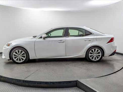 Used 2016 Lexus IS 200t image 3