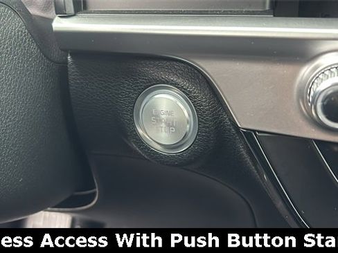 Used 2024 Kia Telluride S w/ S Sunroof Package image 7