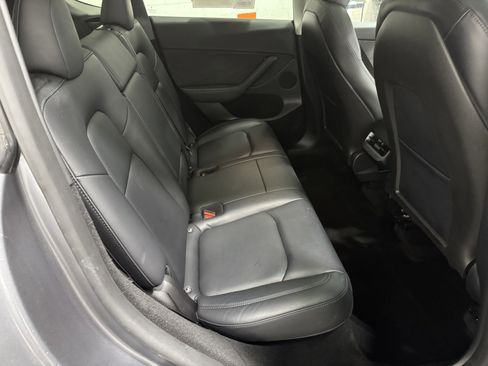 Used 2024 Tesla Model Y Long Range image 21