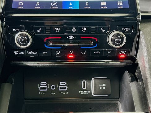 Used 2022 Jeep Grand Cherokee Overland w/ Advanced Protech Group III image 24