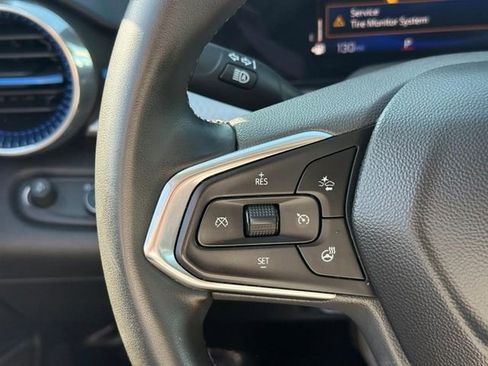 Used 2024 Chevrolet Trax LT w/ Driver Confidence Package image 18