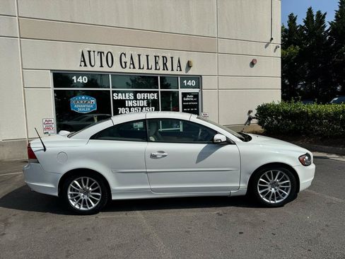 Used 2009 Volvo C70 T5 FWD image 5