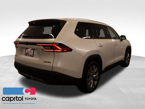 Certified 2025 Toyota Grand Highlander AWD image 3