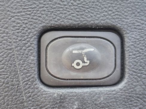 Used 2021 Ford Edge Titanium w/ Cargo Accessory Package image 31