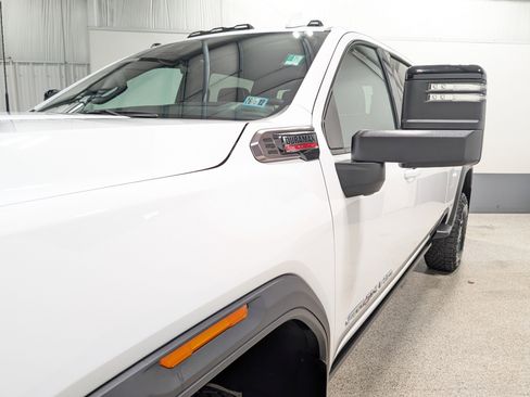 Used 2025 GMC Sierra 2500 AT4X w/ Snow Plow Prep/Camper Package image 7