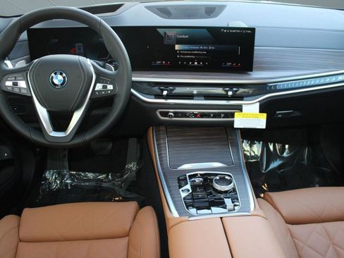 New 2026 BMW X5 xDrive50e image 30