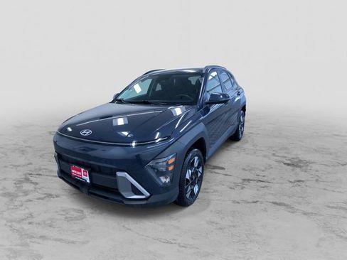 Used 2025 Hyundai Kona SEL image 6
