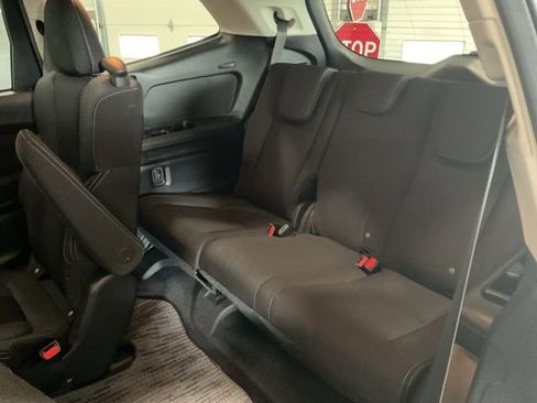 Used 2024 Subaru Ascent Premium w/ Convenience Package image 20