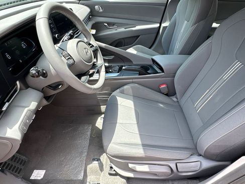 New 2025 Hyundai Elantra Sport image 9