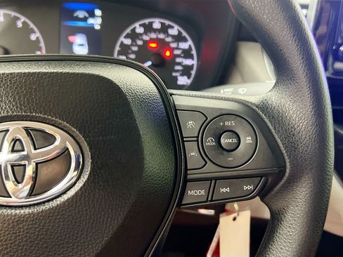 Used 2025 Toyota Corolla LE FWD image 19