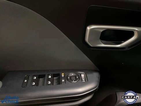 Used 2025 Kia K4 LX image 30