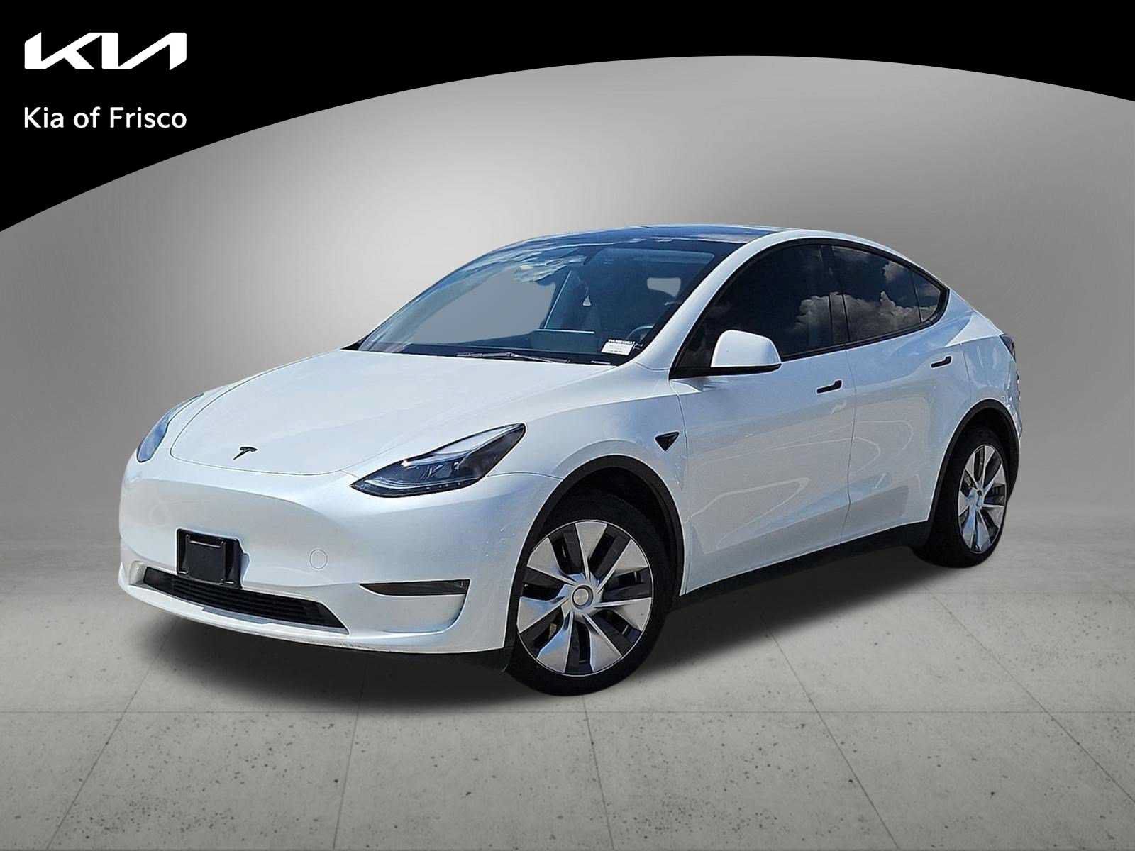 Used 2023 Tesla Model Y Long Range AWD/4WD image 1