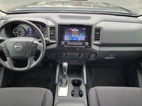 Used 2022 Nissan Frontier SV image 27
