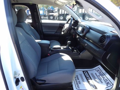 Used 2019 Toyota Tacoma SR image 36