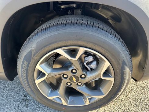 New 2026 Chevrolet Trax LT w/ LT Convenience Package image 12