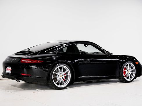 Used 2015 Porsche 911 Carrera S image 3
