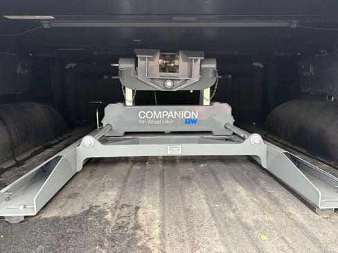 Used 2024 RAM 2500 Limited image 7