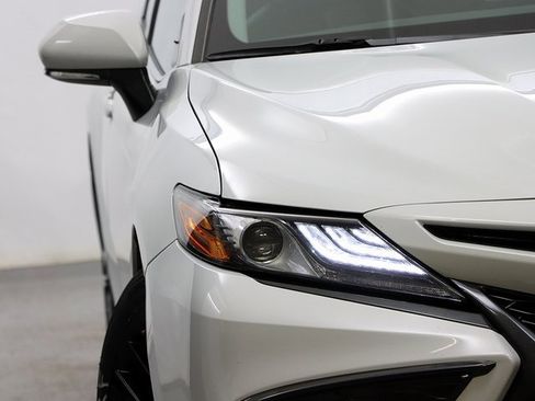 Used 2023 Toyota Camry XSE image 4