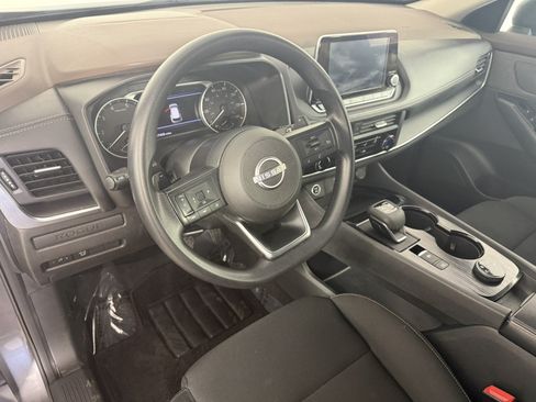 Used 2023 Nissan Rogue S AWD/4WD image 15