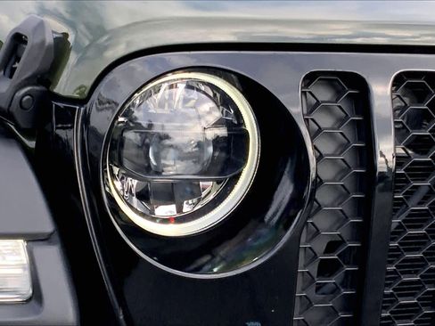 Certified 2023 Jeep Wrangler Unlimited AWD/4WD image 24