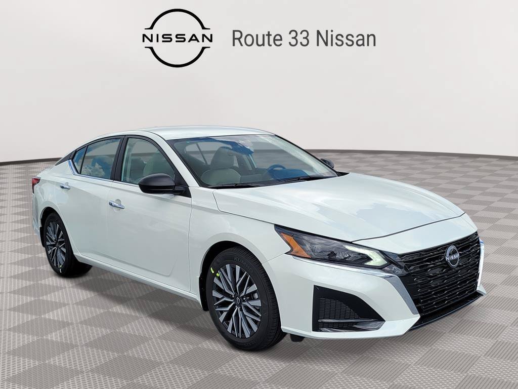 New 2026 Nissan Altima 2.5 SV FWD image 2