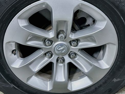 Used 2023 RAM 1500 Laramie AWD/4WD image 30