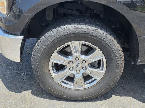 Used 2015 Ford F150 XLT w/ Equipment Group 302A Luxury AWD/4WD image 5