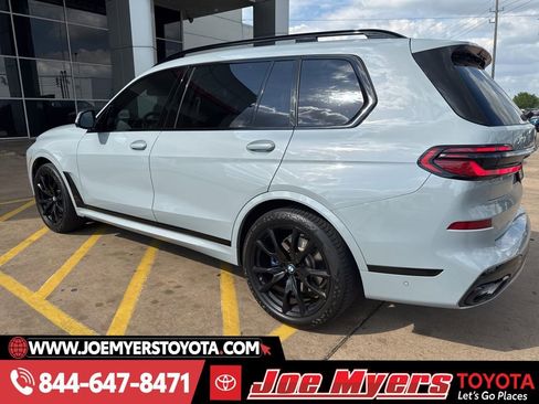 Used 2024 BMW X7 xDrive40i w/ M Sport Package image 6