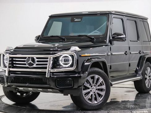 Used 2025 Mercedes-Benz G 550 image 1
