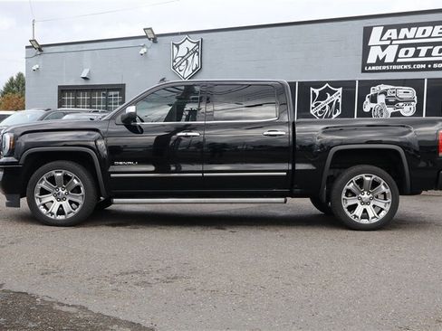 Used 2017 GMC Sierra 1500 Denali w/ Denali Ultimate Package AWD/4WD image 2