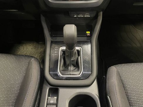 Used 2025 Subaru Forester Premium AWD/4WD image 11