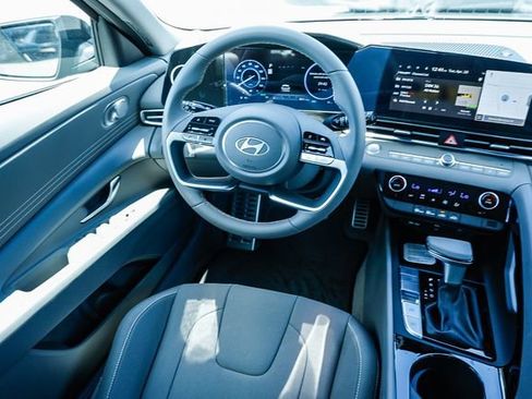New 2026 Hyundai Elantra Sport FWD image 17