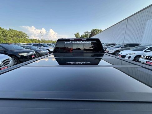 Used 2021 GMC Sierra 1500 SLT w/ SLT Premium Package AWD/4WD image 32