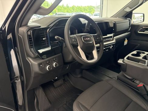 New 2026 GMC Sierra 1500 SLE w/ Preferred Package AWD/4WD image 10