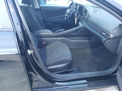 New 2026 Hyundai Elantra SE w/ Cargo Package image 17