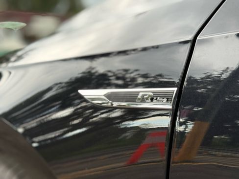 Used 2018 Volkswagen Passat 2.0T S image 12