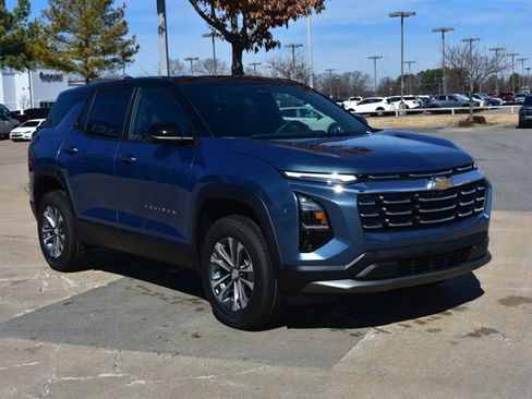 New 2026 Chevrolet Equinox LT image 3