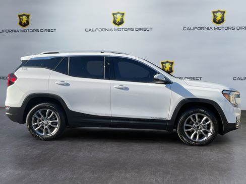 Used 2022 GMC Terrain SLT image 4